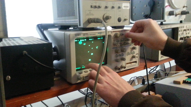 Illustration for article titled Here's How To Play Tetris And Asteroids On Lab Equipment